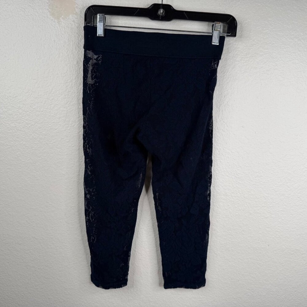 Abercrombie Fitch Women's Perfect Stretch Sheer Lace Capris Navy Blue Sz M - Picture 2 of 9